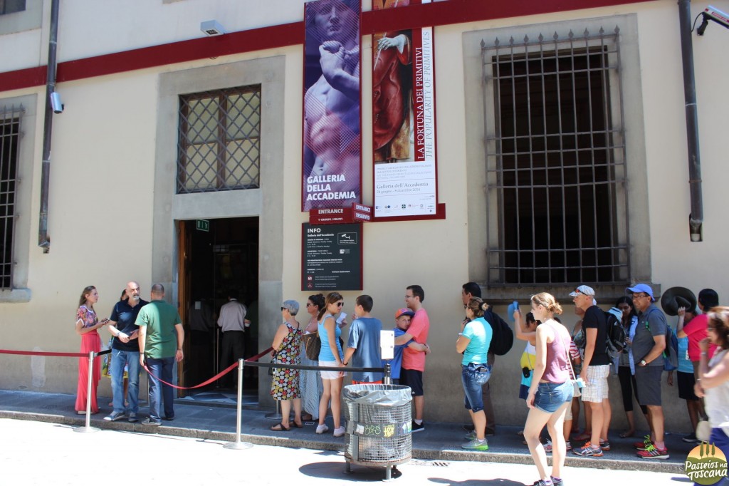 Fila Galleria dell' Accademia