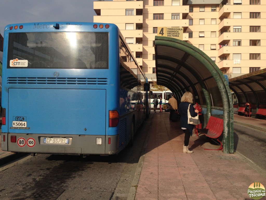 ônibus para Volterra