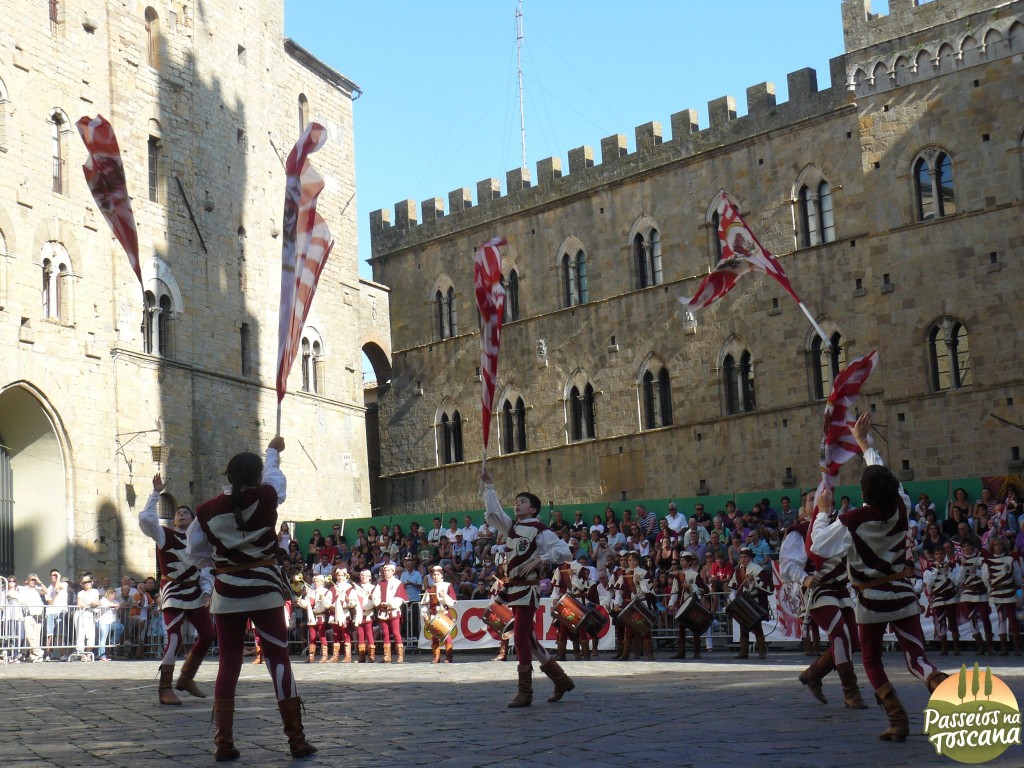 os Sbandieratori de Volterra