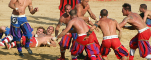 Calcio Storico Fiorentino, o futebol medieval de Florença