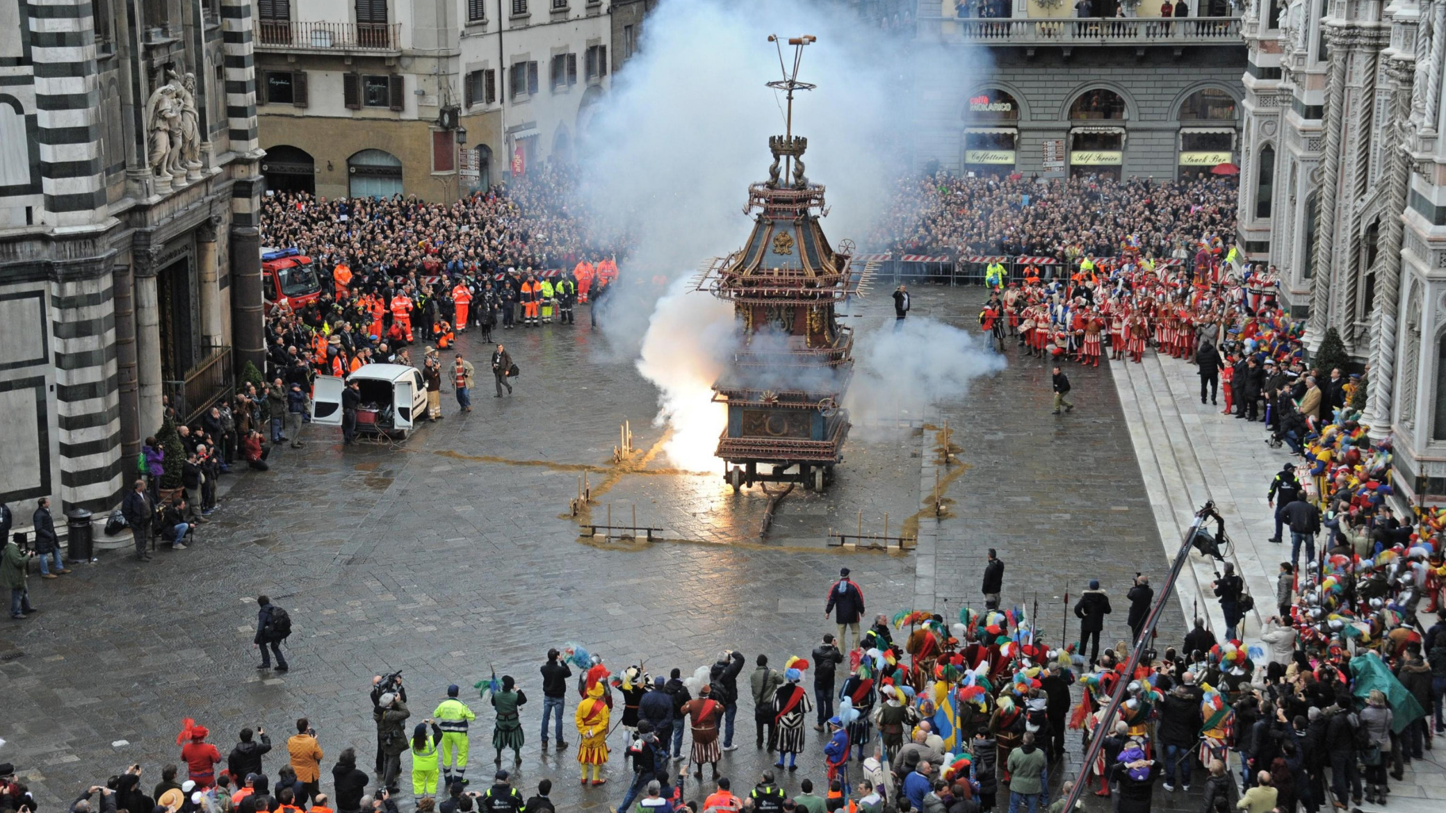Domingo de Páscoa em Florença – Scoppio del Carro